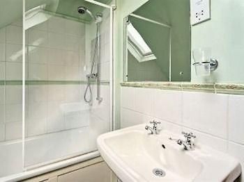 Glenthurston Hotel Лондон Екстериор снимка